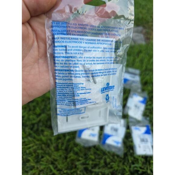 QTY 11 Leviton 42080-4WS QuickPort Wallplate with Id Window, Single Gang, 4-Port - Picture 10 of 16